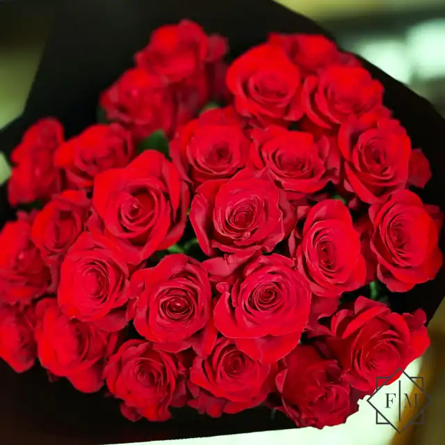 "25 emlék, érzés. Köszönöm, hogy Te vagy nekem.”